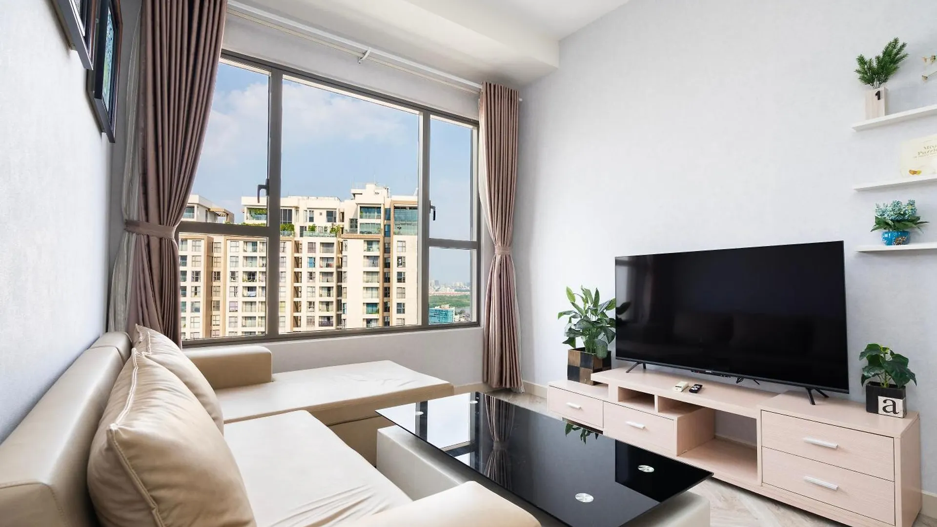 Double E Saigon Apartment In Rivergate Building Ho-Chi-Minh-Stadt 0*,