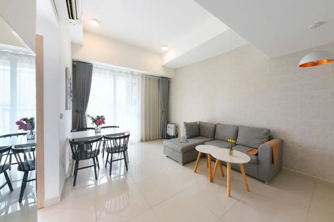 Double E Saigon Apartment In Rivergate Building 호치민