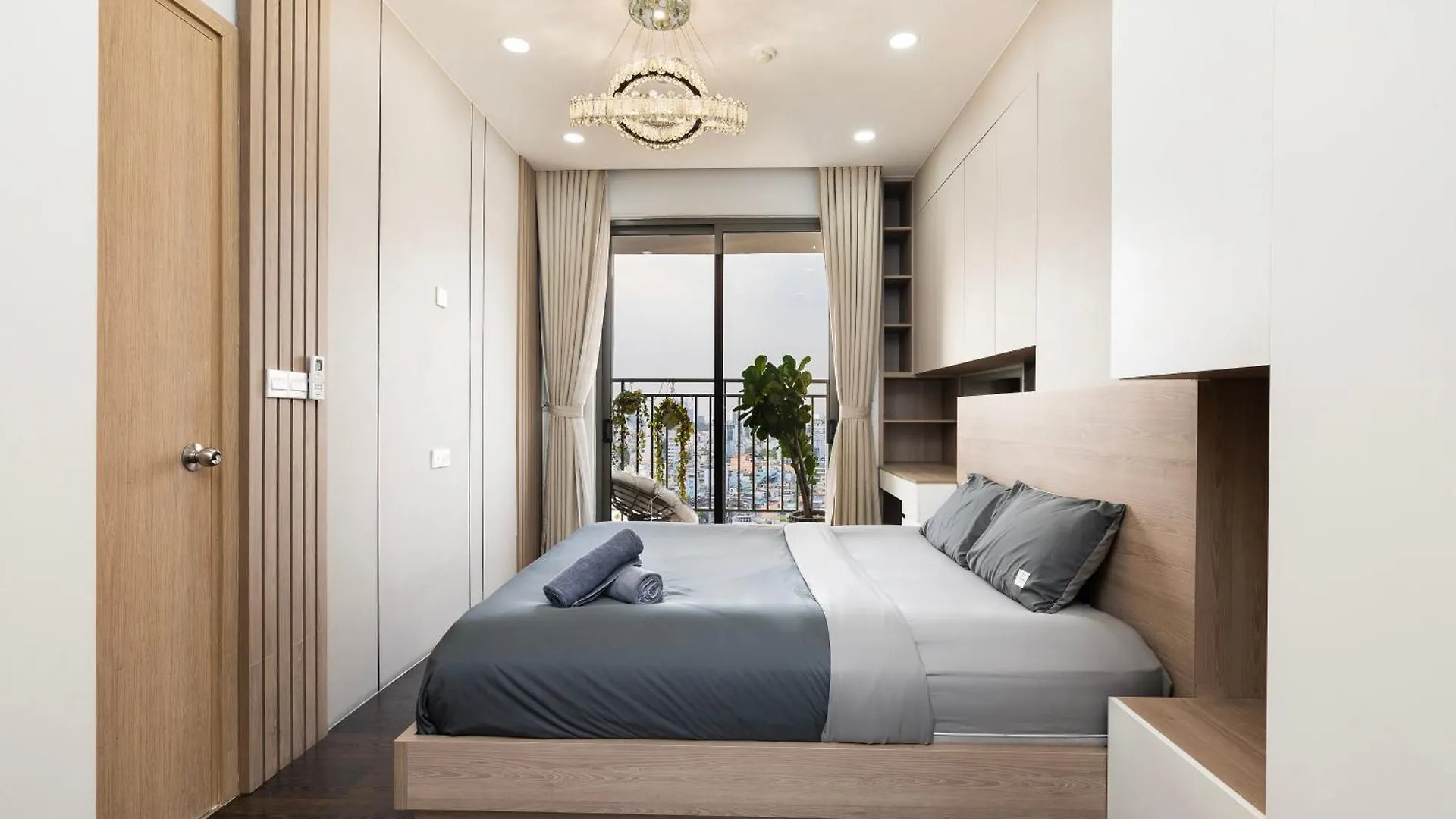 Double E Saigon Apartment In Rivergate Building ホーチミン市